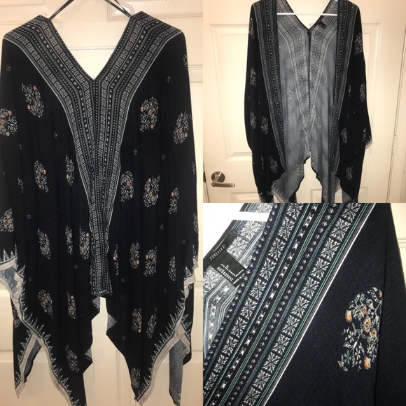 Forever 21 Tops - Cute navy printed tunic/cardigan from forever 21!